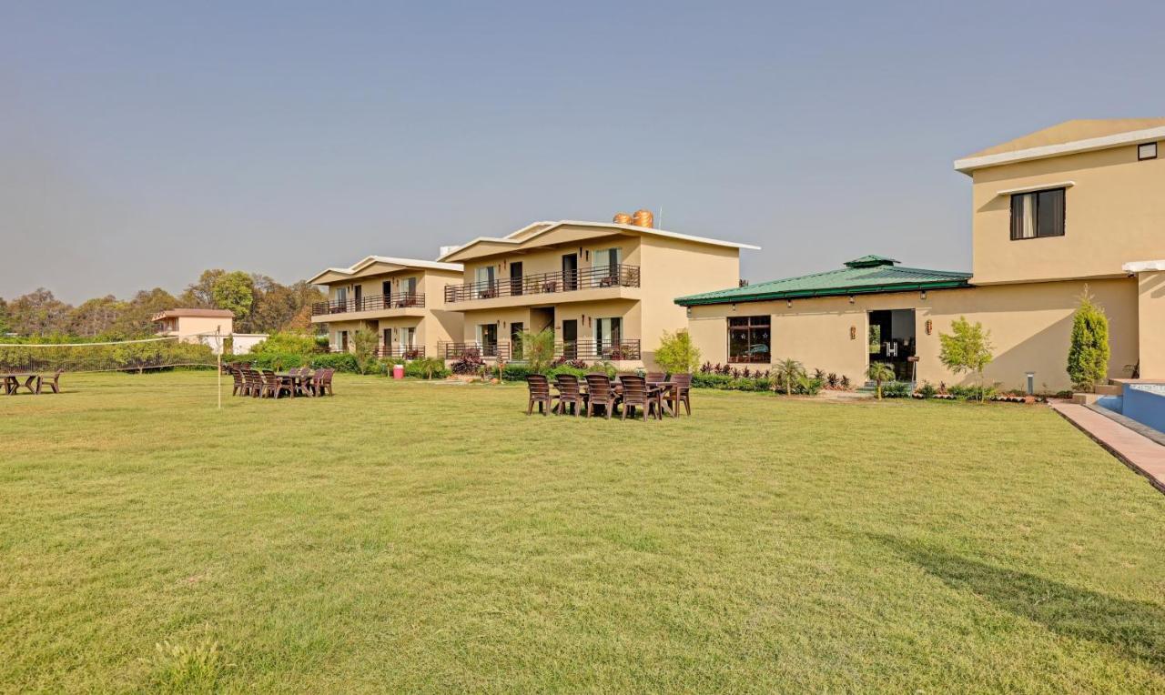 Treebo Kaira Resort With Pool View, 5 Km From Jim Corbett Jungle Safari Rāmnagar Eksteriør billede